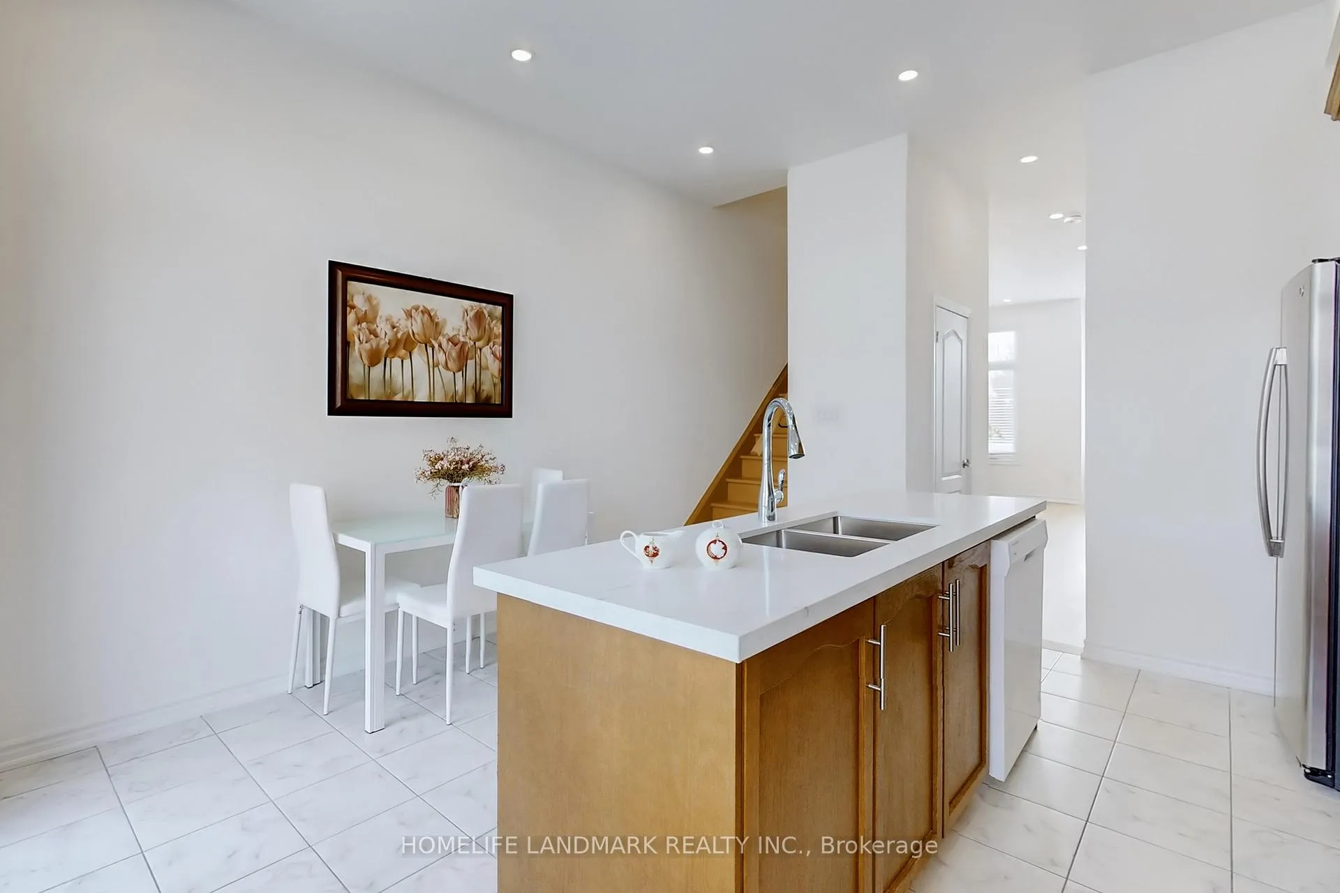 Photo 15 of 23 Hyderabad Lane, Markham, Greensborough — HOMEH