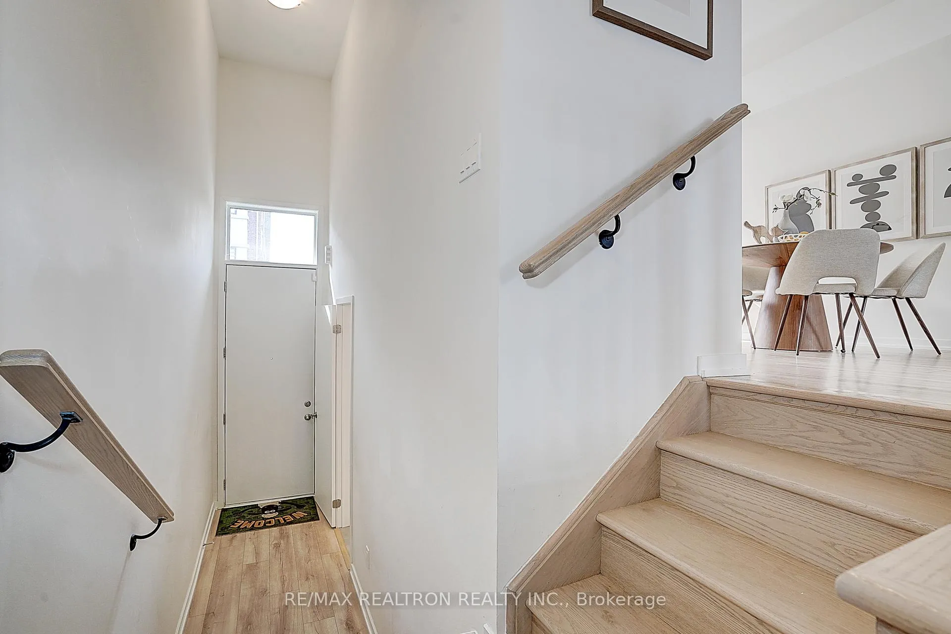Photo 5 of 61 Rattenbury Road, Vaughan, Patterson — HOMEH