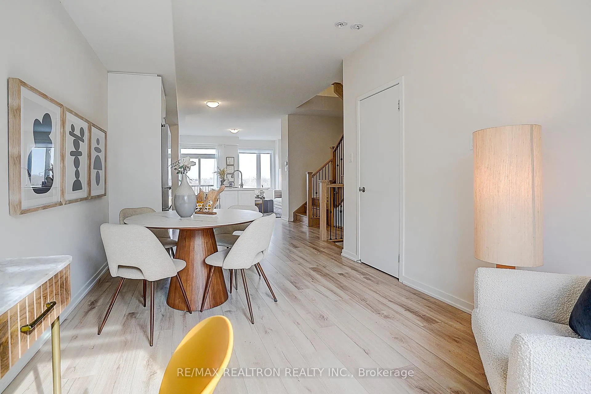 Photo 9 of 61 Rattenbury Road, Vaughan, Patterson — HOMEH