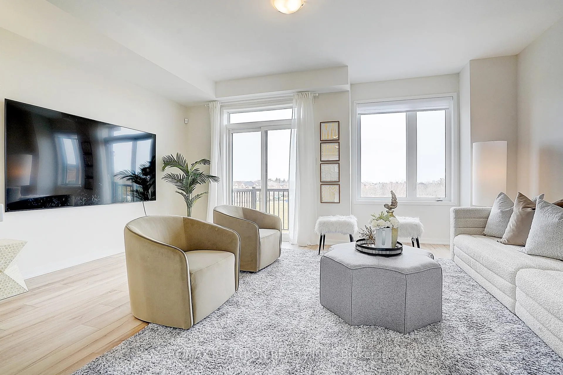 Photo 19 of 61 Rattenbury Road, Vaughan, Patterson — HOMEH
