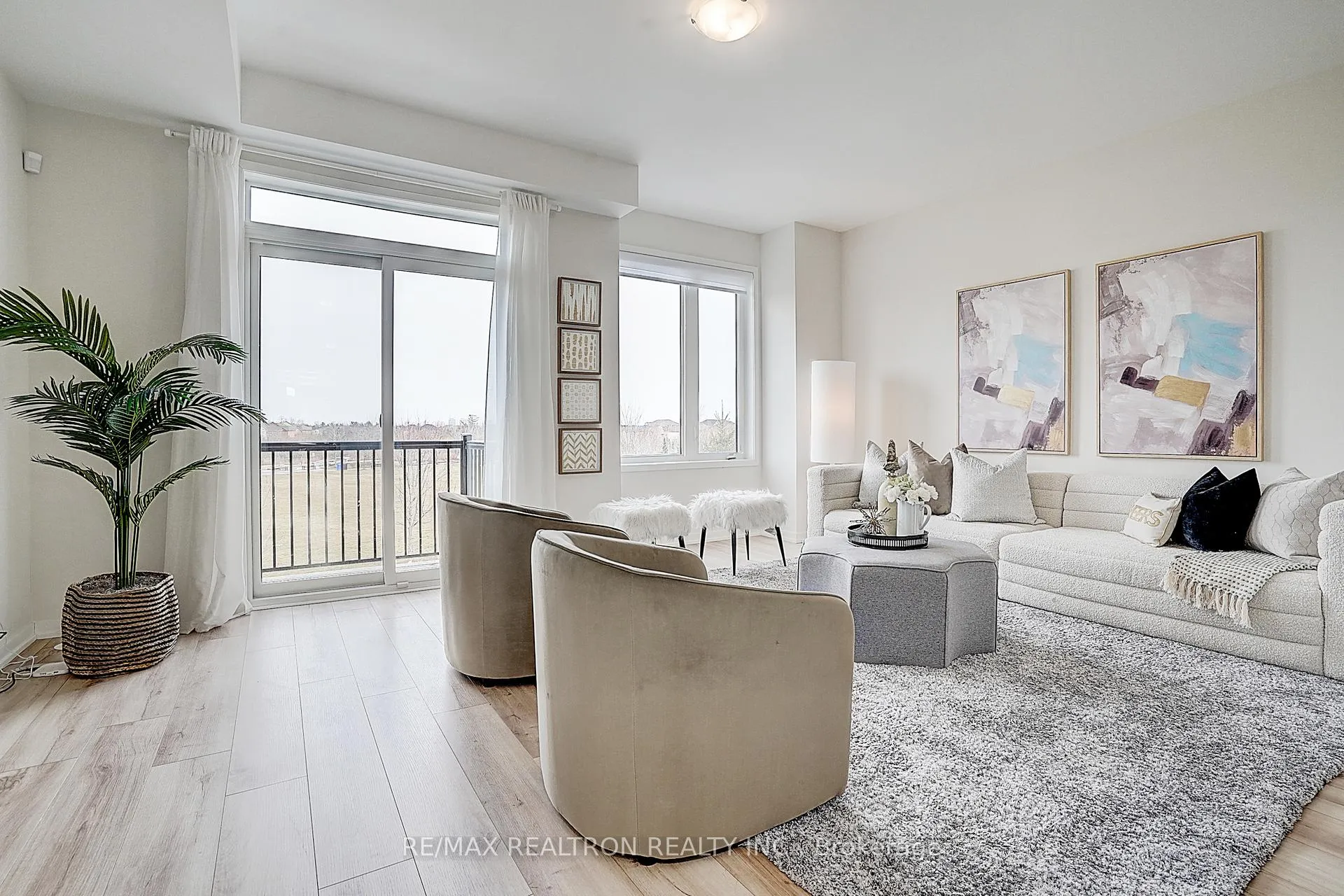 Photo 20 of 61 Rattenbury Road, Vaughan, Patterson — HOMEH