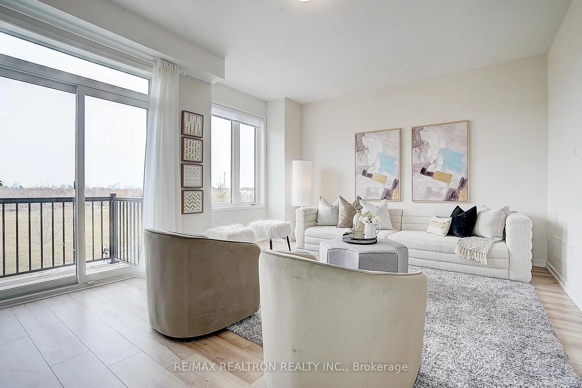 Photo 21 of 61 Rattenbury Road, Vaughan, Patterson — HOMEH