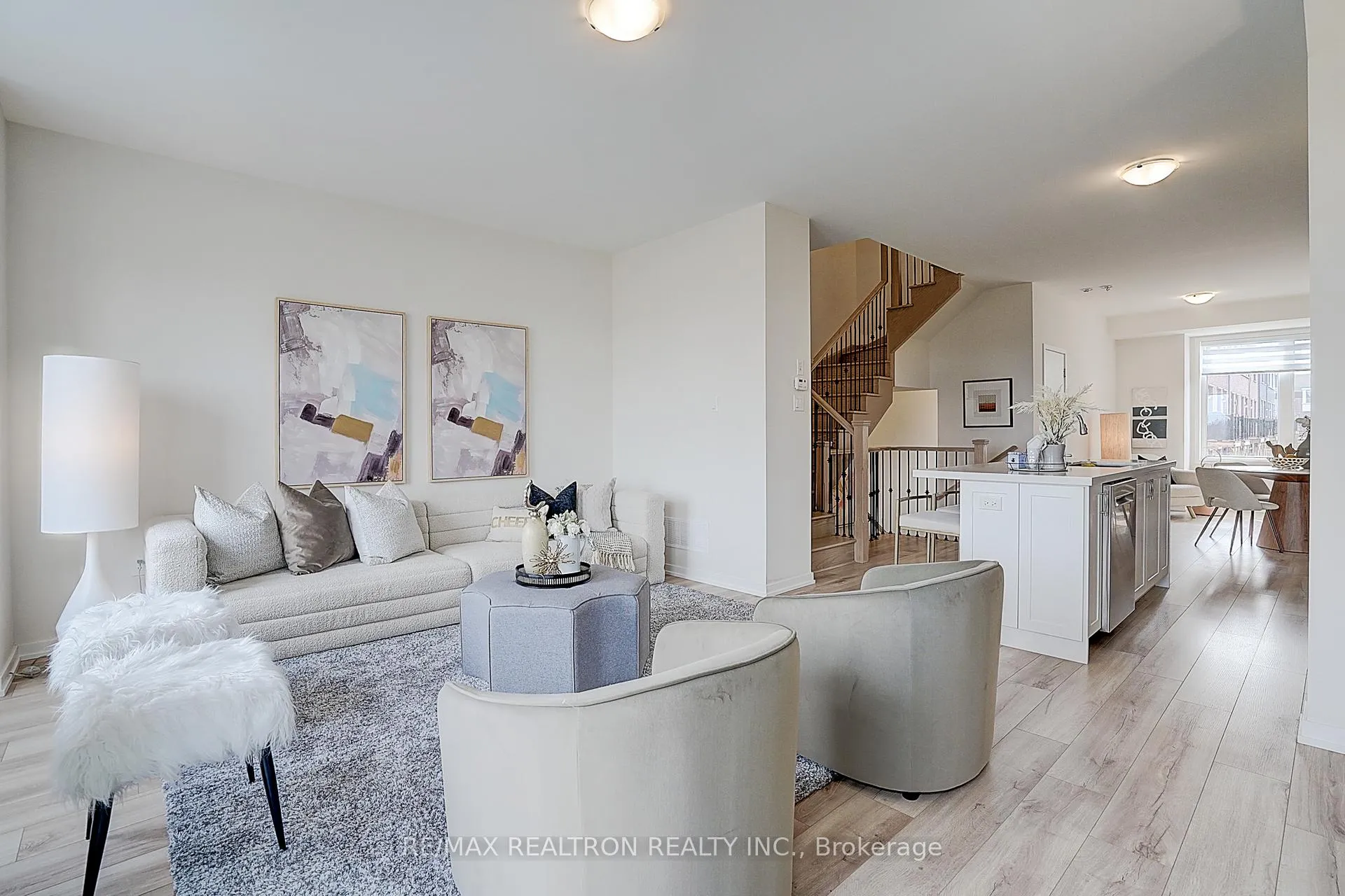 Photo 22 of 61 Rattenbury Road, Vaughan, Patterson — HOMEH