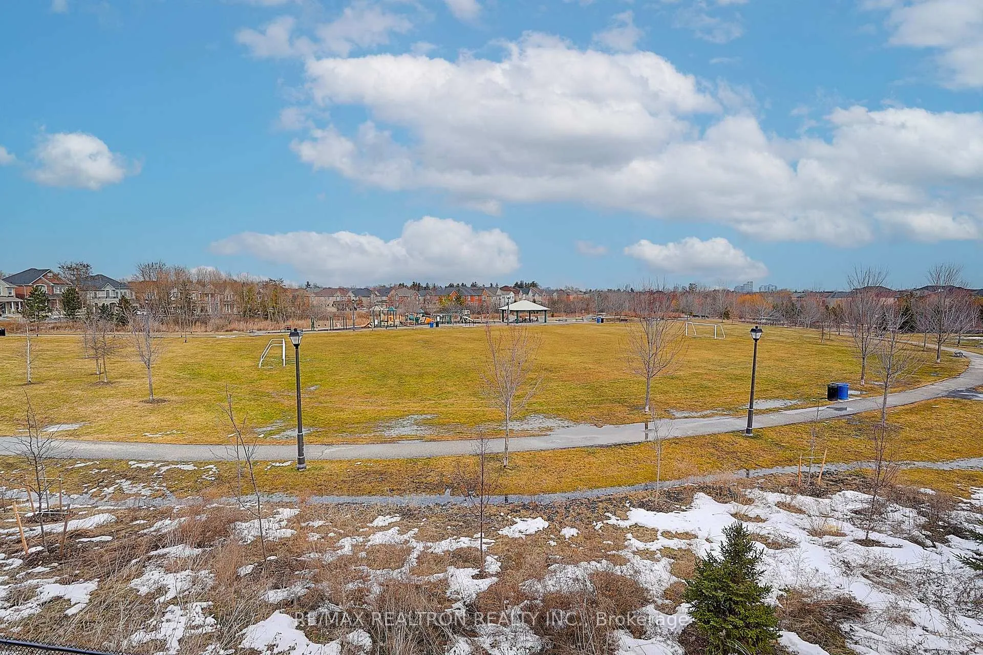 Photo 26 of 61 Rattenbury Road, Vaughan, Patterson — HOMEH