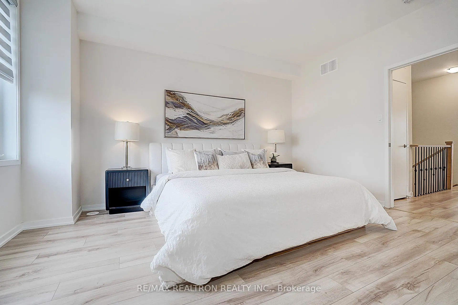 Photo 29 of 61 Rattenbury Road, Vaughan, Patterson — HOMEH