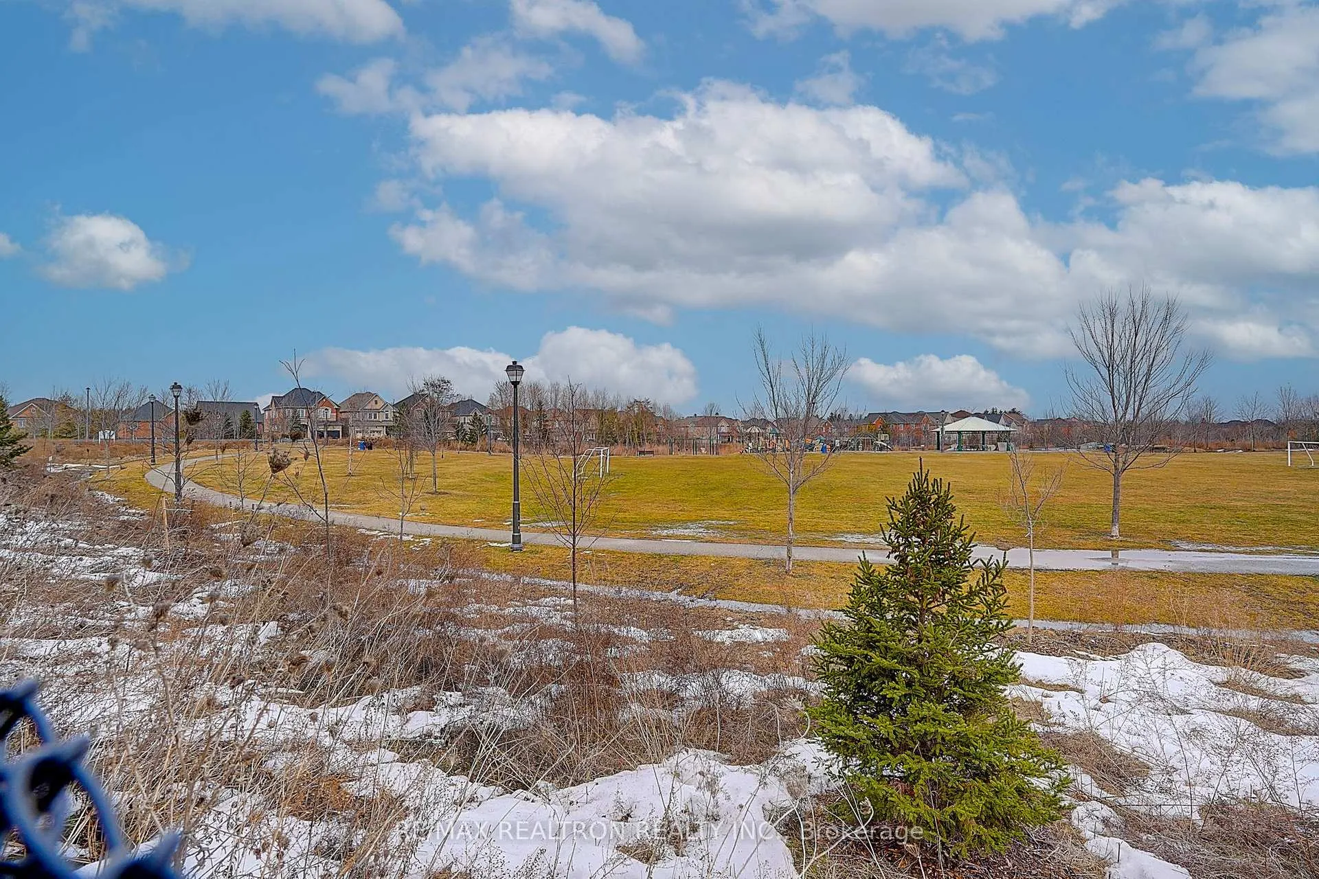 Photo 48 of 61 Rattenbury Road, Vaughan, Patterson — HOMEH