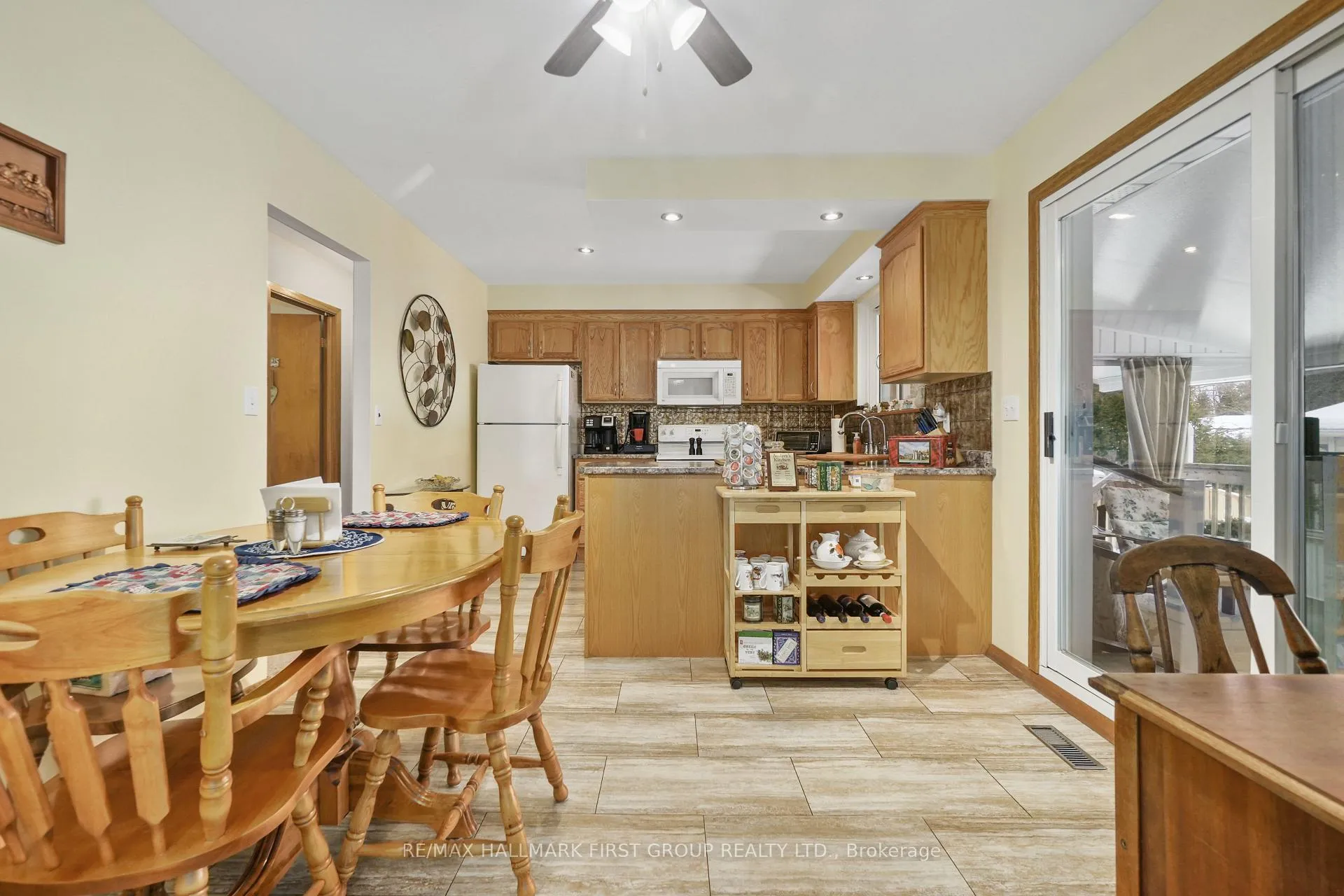 Photo 12 of 872 Curtis Crescent, Cobourg — HOMEH