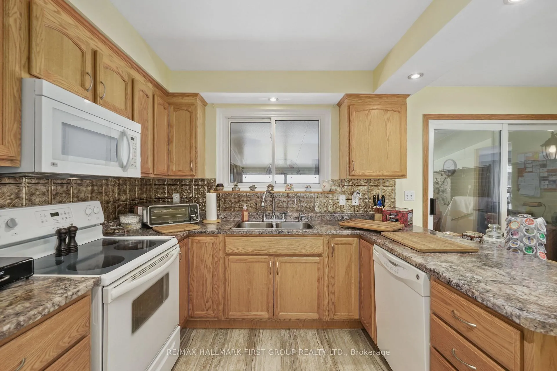 Photo 15 of 872 Curtis Crescent, Cobourg — HOMEH