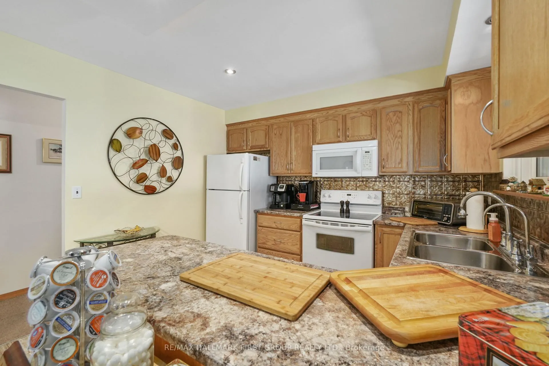 Photo 16 of 872 Curtis Crescent, Cobourg — HOMEH