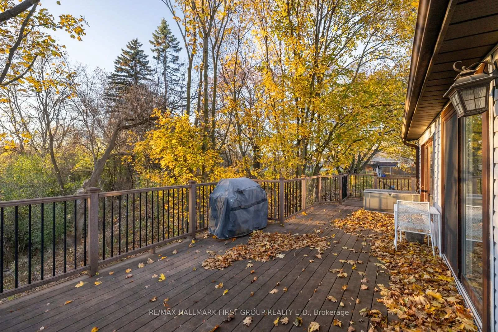 Photo 3 of 74 Bagot Street, Whitby, Brooklin — HOMEH