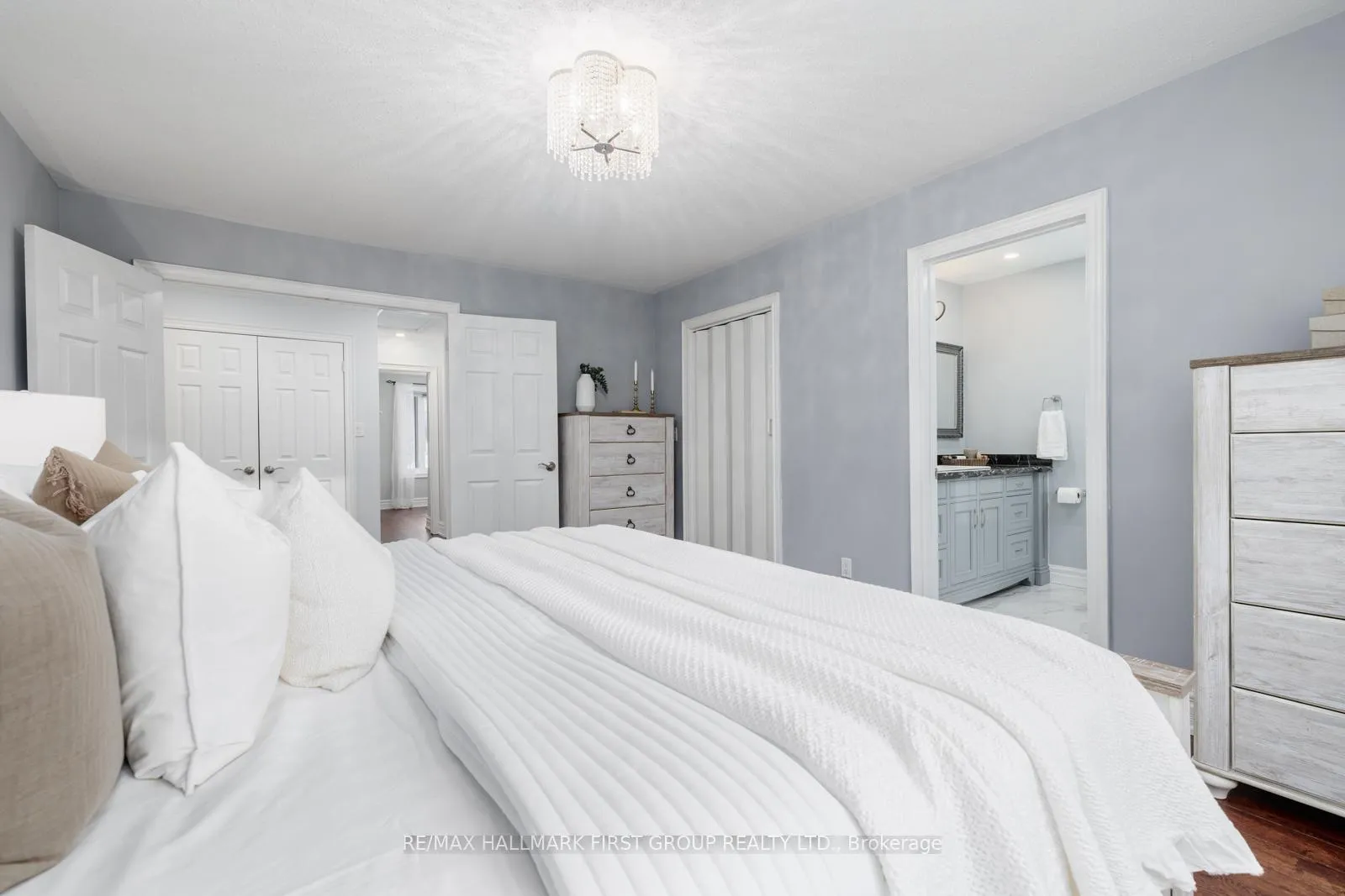 Photo 16 of 74 Bagot Street, Whitby, Brooklin — HOMEH