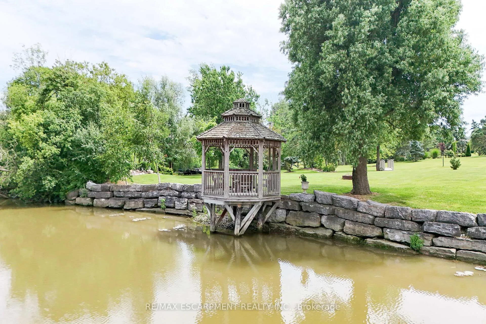 Photo 42 of 32 Haldimand Trail, Haldimand, Dunnville — HOMEH