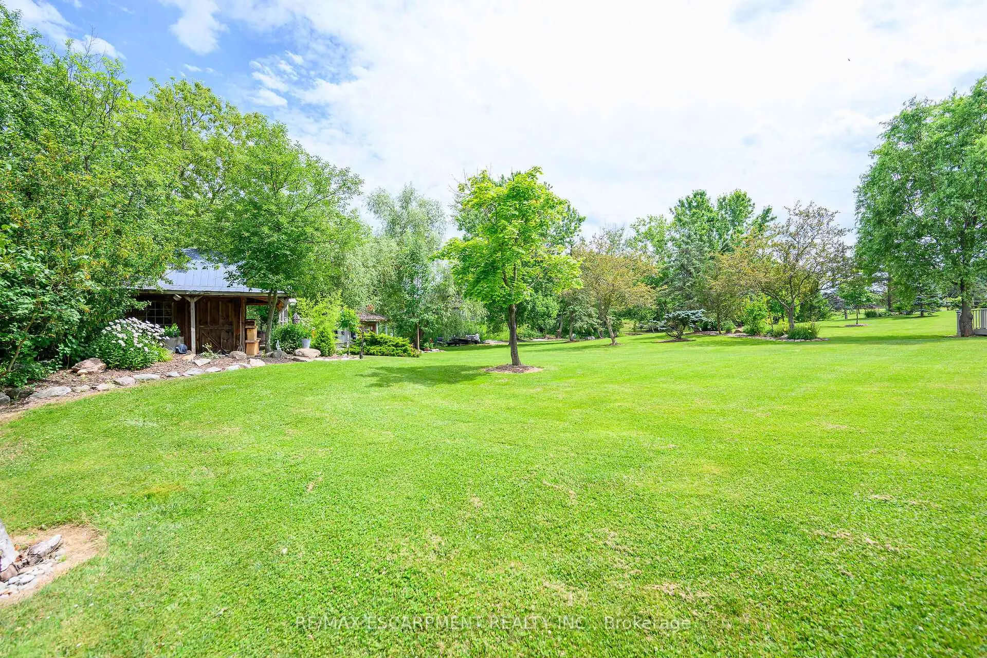 Photo 43 of 32 Haldimand Trail, Haldimand, Dunnville — HOMEH