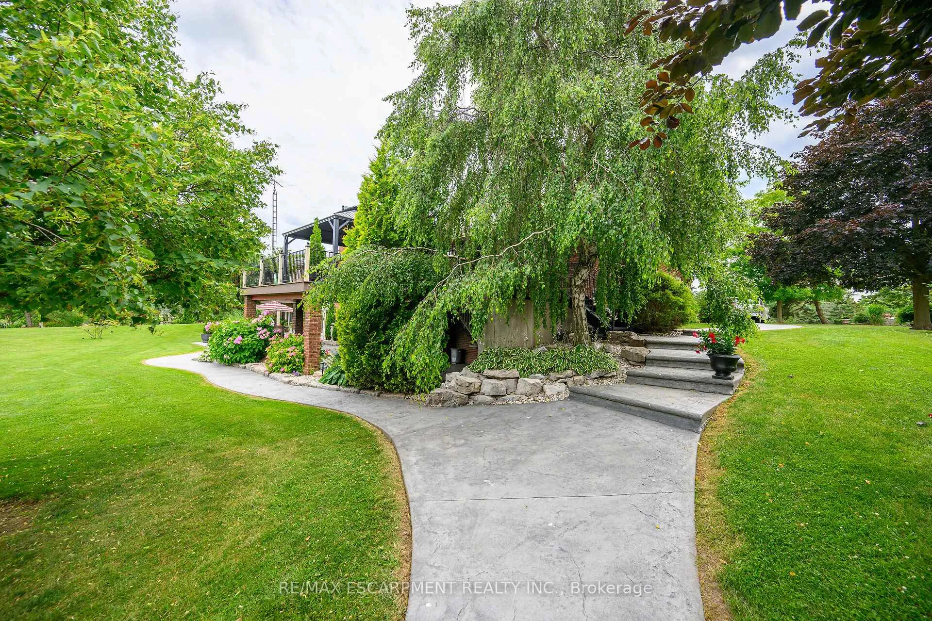 Photo 46 of 32 Haldimand Trail, Haldimand, Dunnville — HOMEH