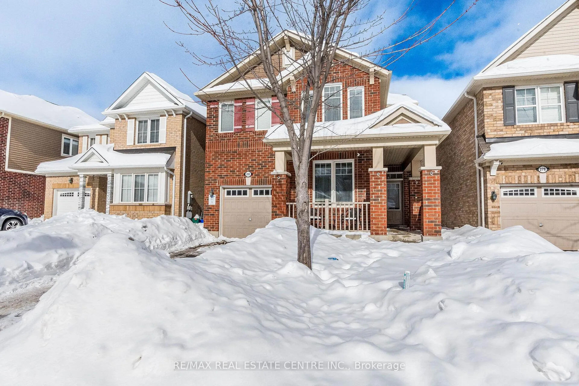 Front of 282 Gleave Terrace N