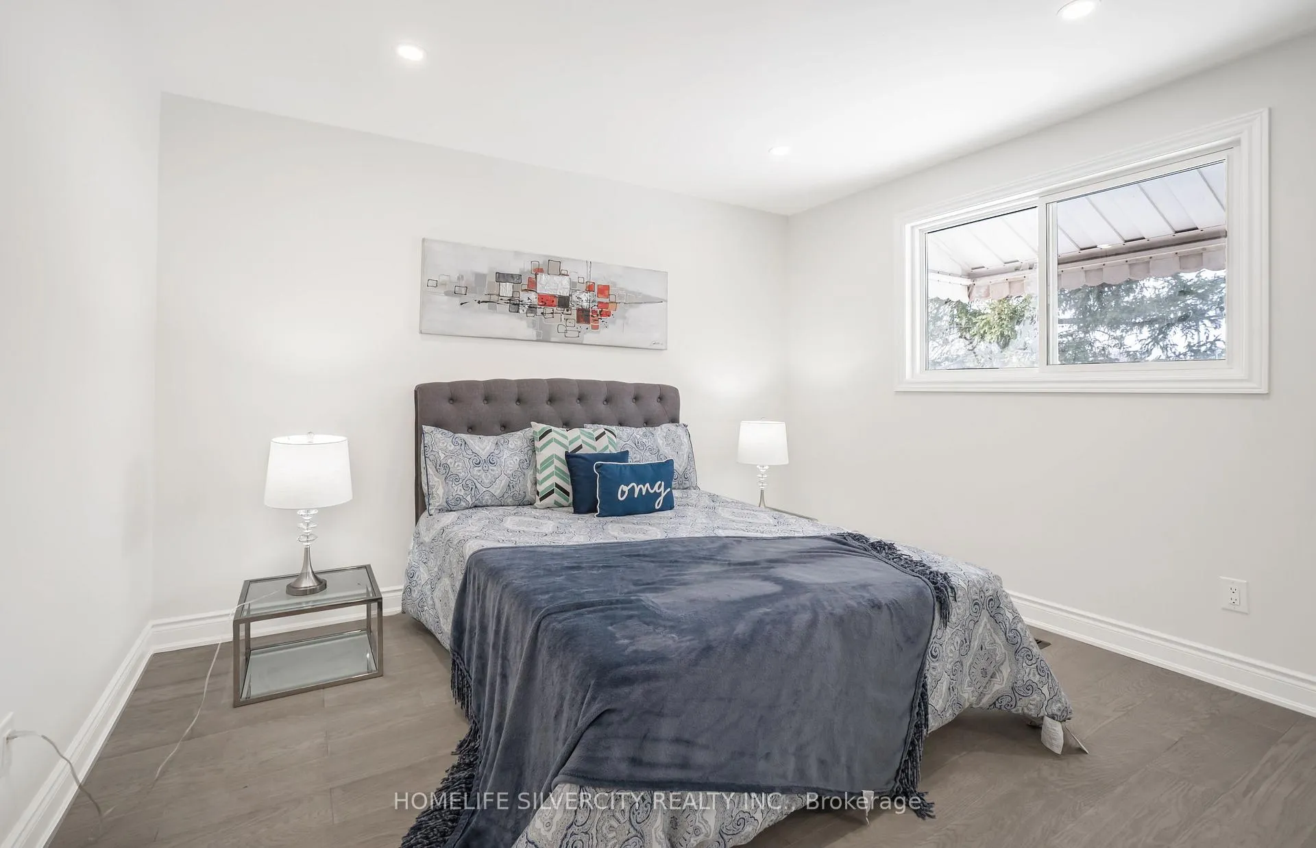 Photo 12 of 168 Folkstone Crescent, Brampton, Southgate — HOMEH