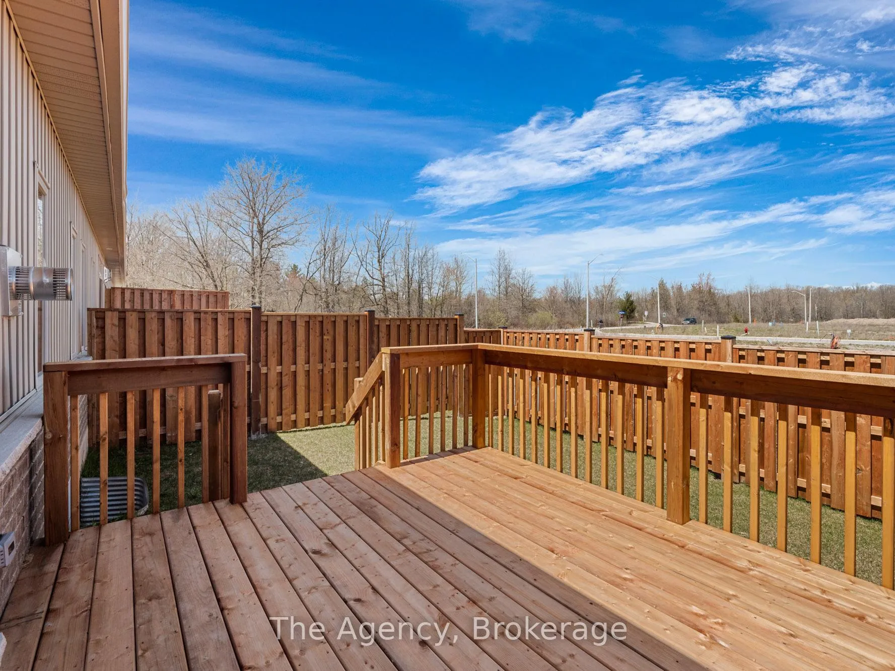 Photo 7 of 21 Austin Drive, Welland, West Welland — HOMEH