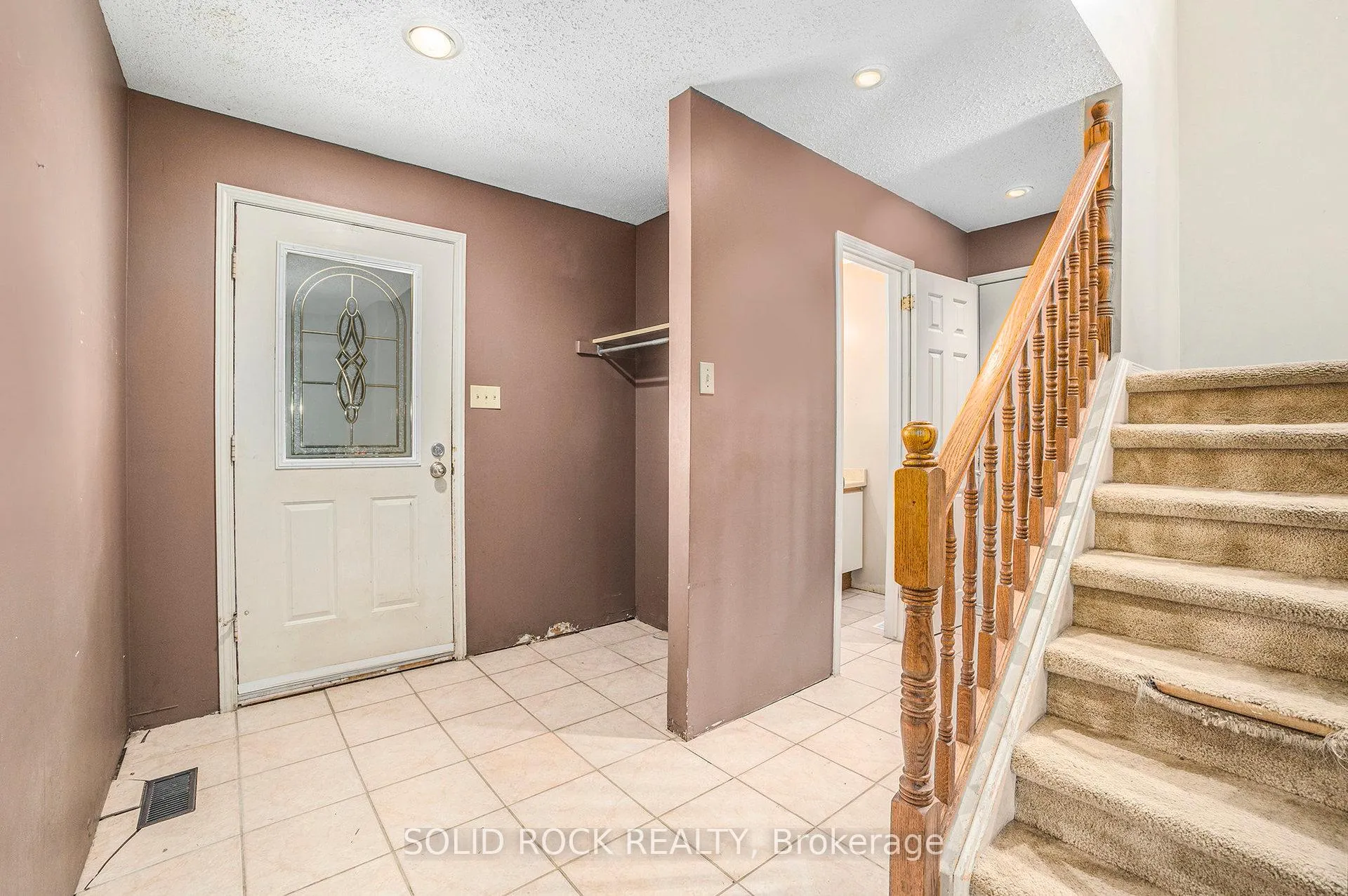 Photo 3 of 6 Denham Way, Ottawa, Stittsville (Central) — HOMEH