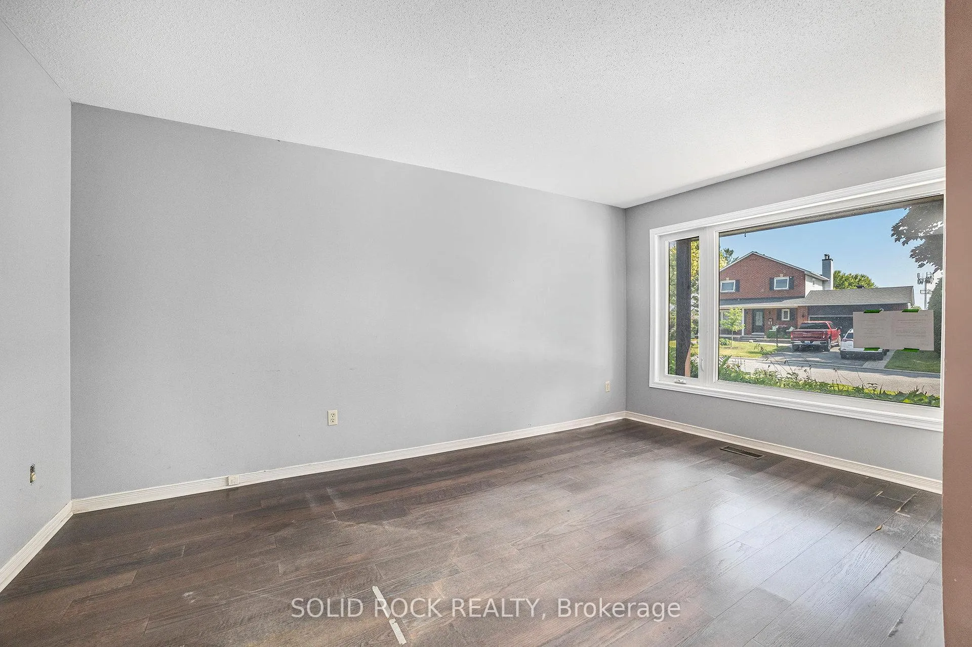 Photo 5 of 6 Denham Way, Ottawa, Stittsville (Central) — HOMEH