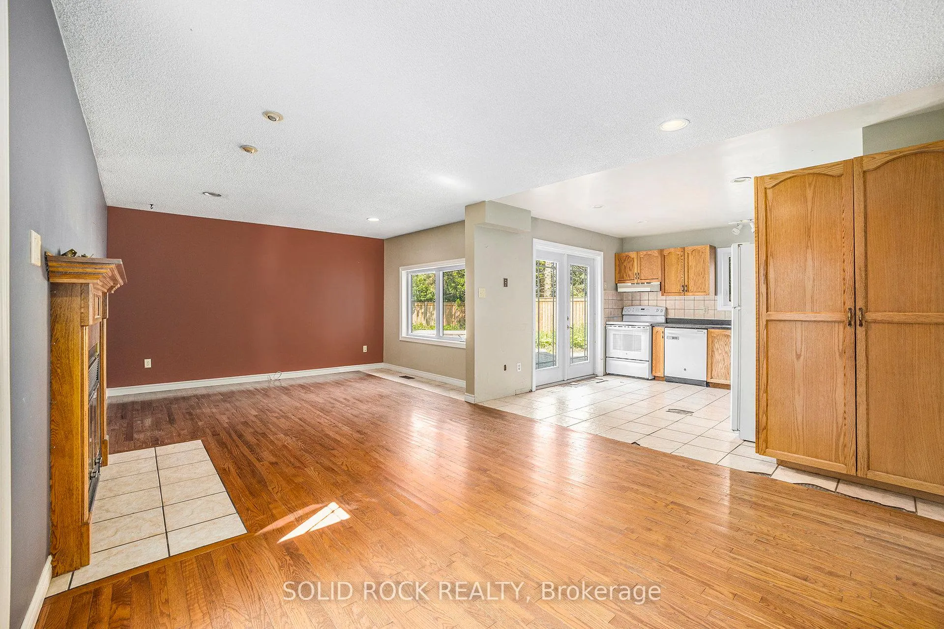 Photo 8 of 6 Denham Way, Ottawa, Stittsville (Central) — HOMEH
