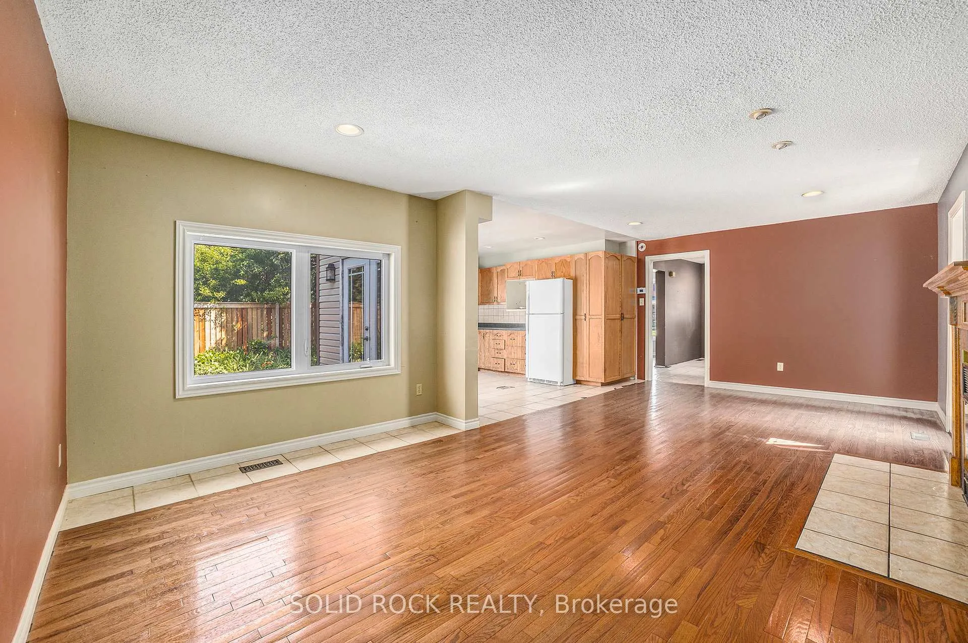 Photo 9 of 6 Denham Way, Ottawa, Stittsville (Central) — HOMEH