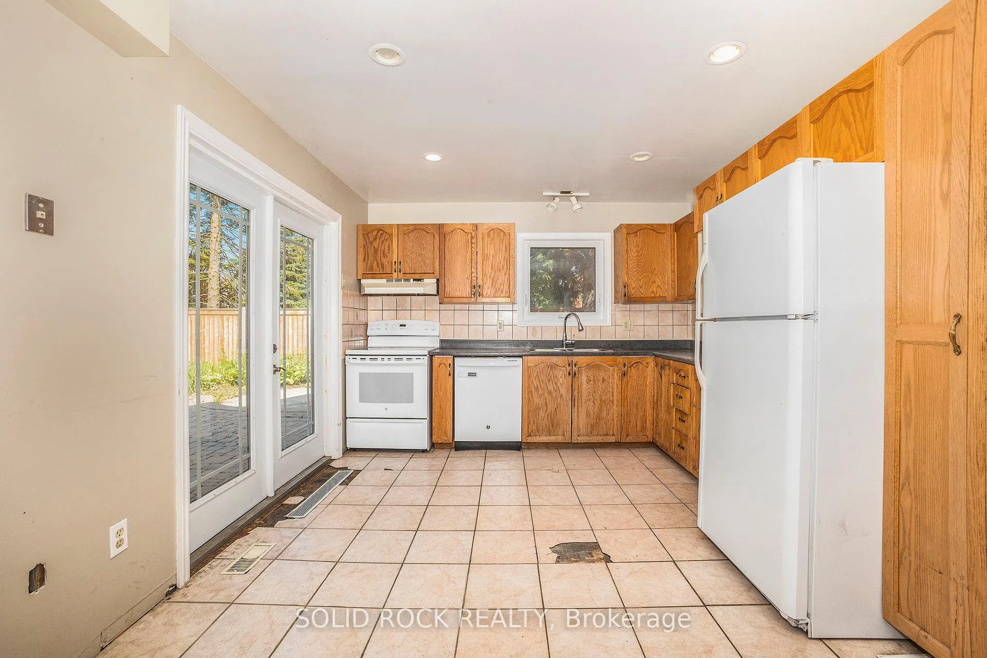 Photo 10 of 6 Denham Way, Ottawa, Stittsville (Central) — HOMEH