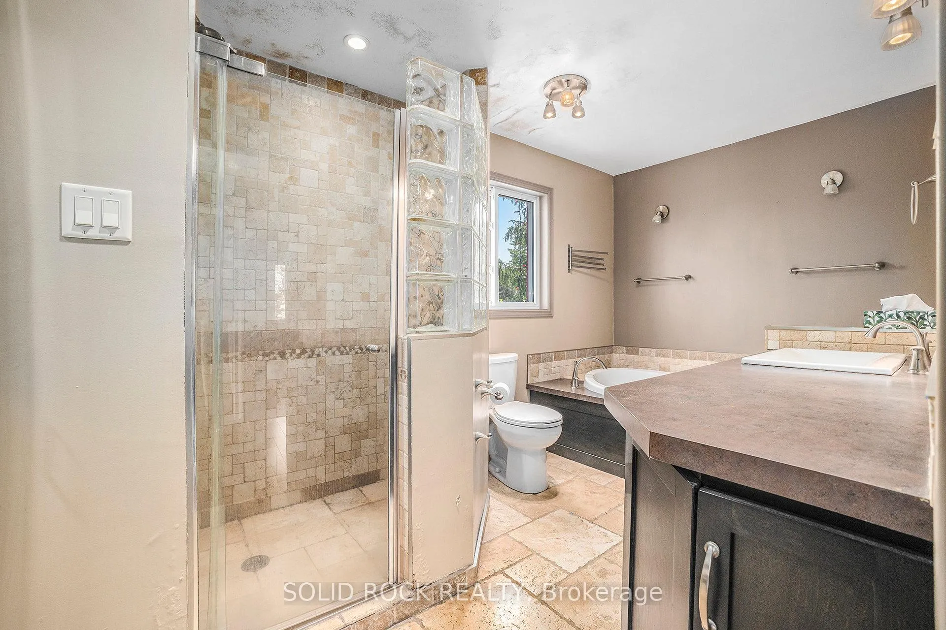 Photo 17 of 6 Denham Way, Ottawa, Stittsville (Central) — HOMEH