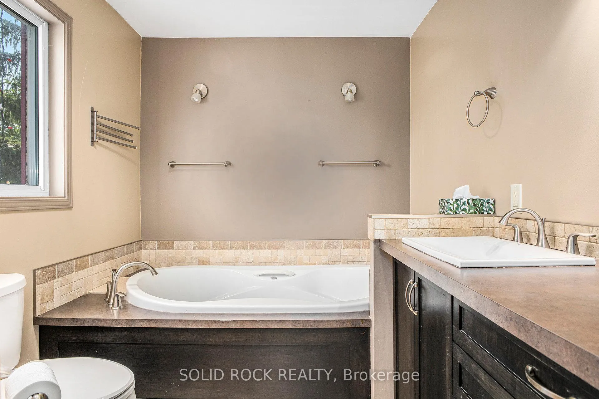 Photo 18 of 6 Denham Way, Ottawa, Stittsville (Central) — HOMEH