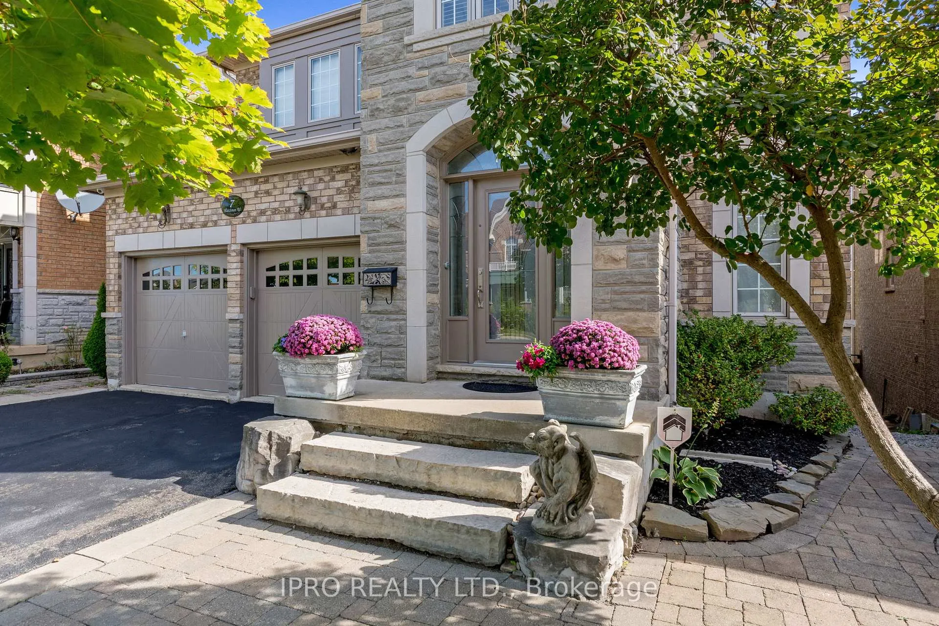 Photo 3 of 7 Watchman Road, Brampton, Bram East — HOMEH