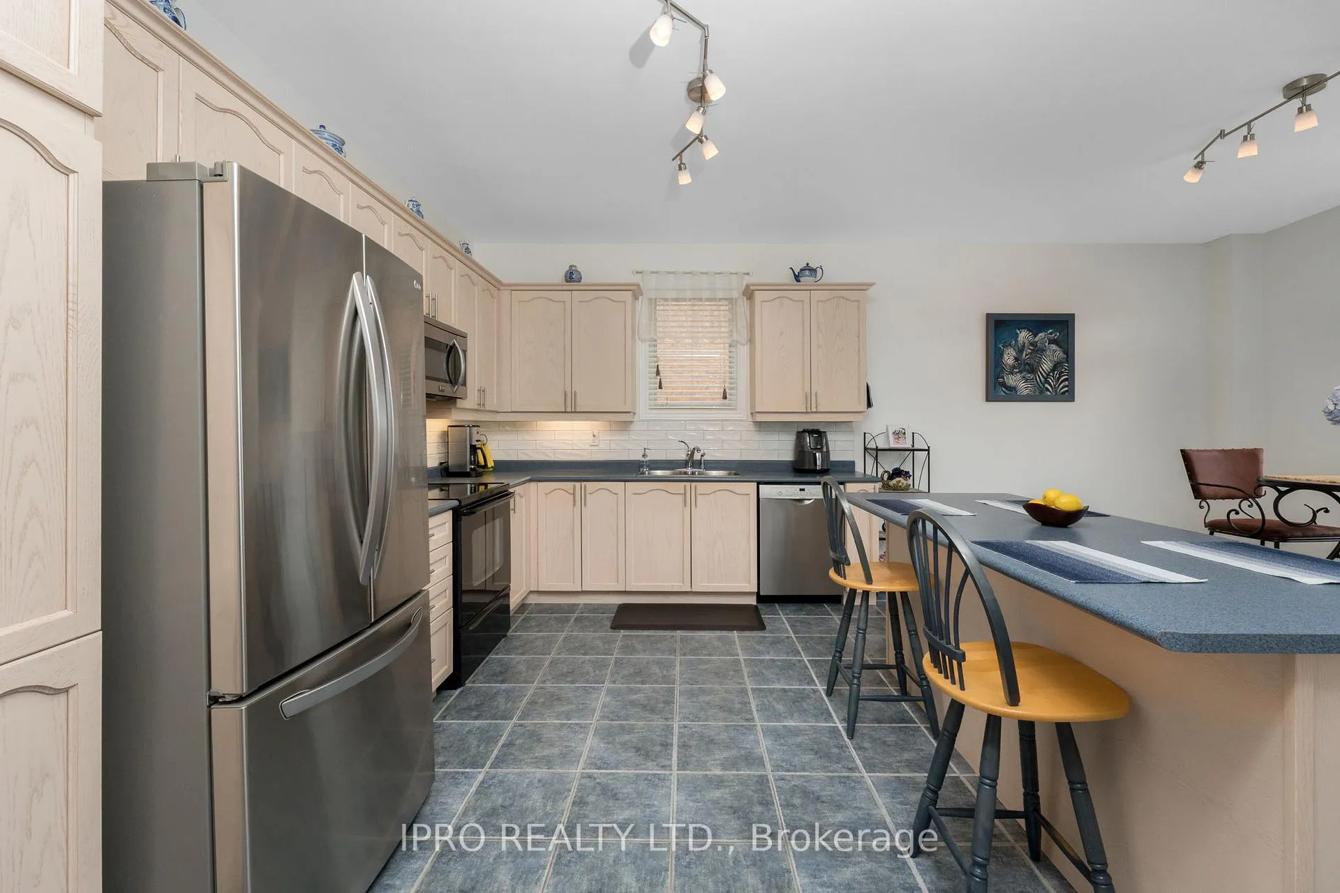 Photo 9 of 7 Watchman Road, Brampton, Bram East — HOMEH
