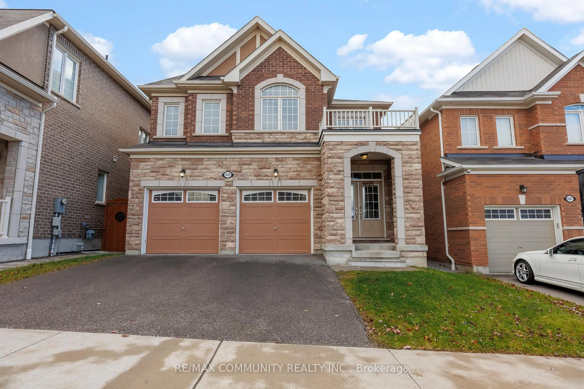 Photo 1 of 1009 Dragonfly Avenue, Pickering, Rural Pickering — HOMEH