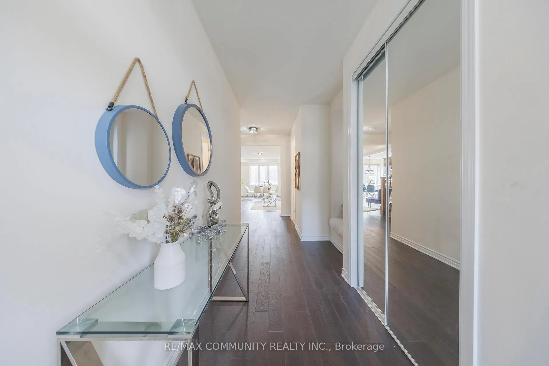 Photo 7 of 1009 Dragonfly Avenue, Pickering, Rural Pickering — HOMEH