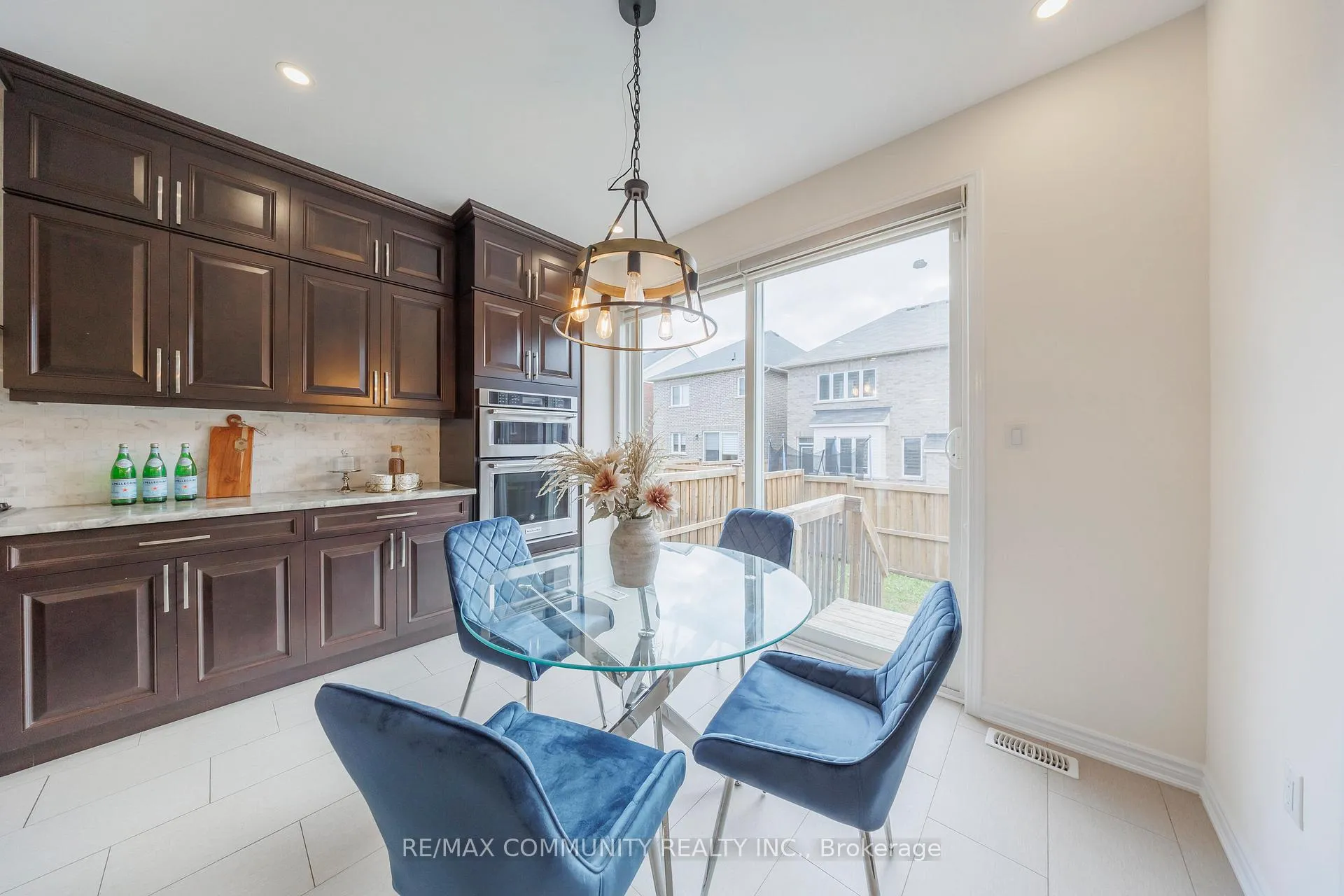 Photo 16 of 1009 Dragonfly Avenue, Pickering, Rural Pickering — HOMEH