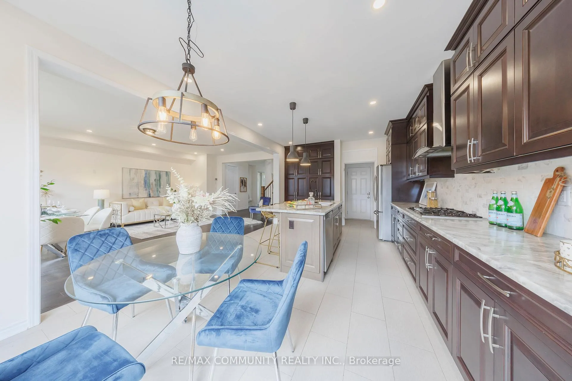 Photo 19 of 1009 Dragonfly Avenue, Pickering, Rural Pickering — HOMEH