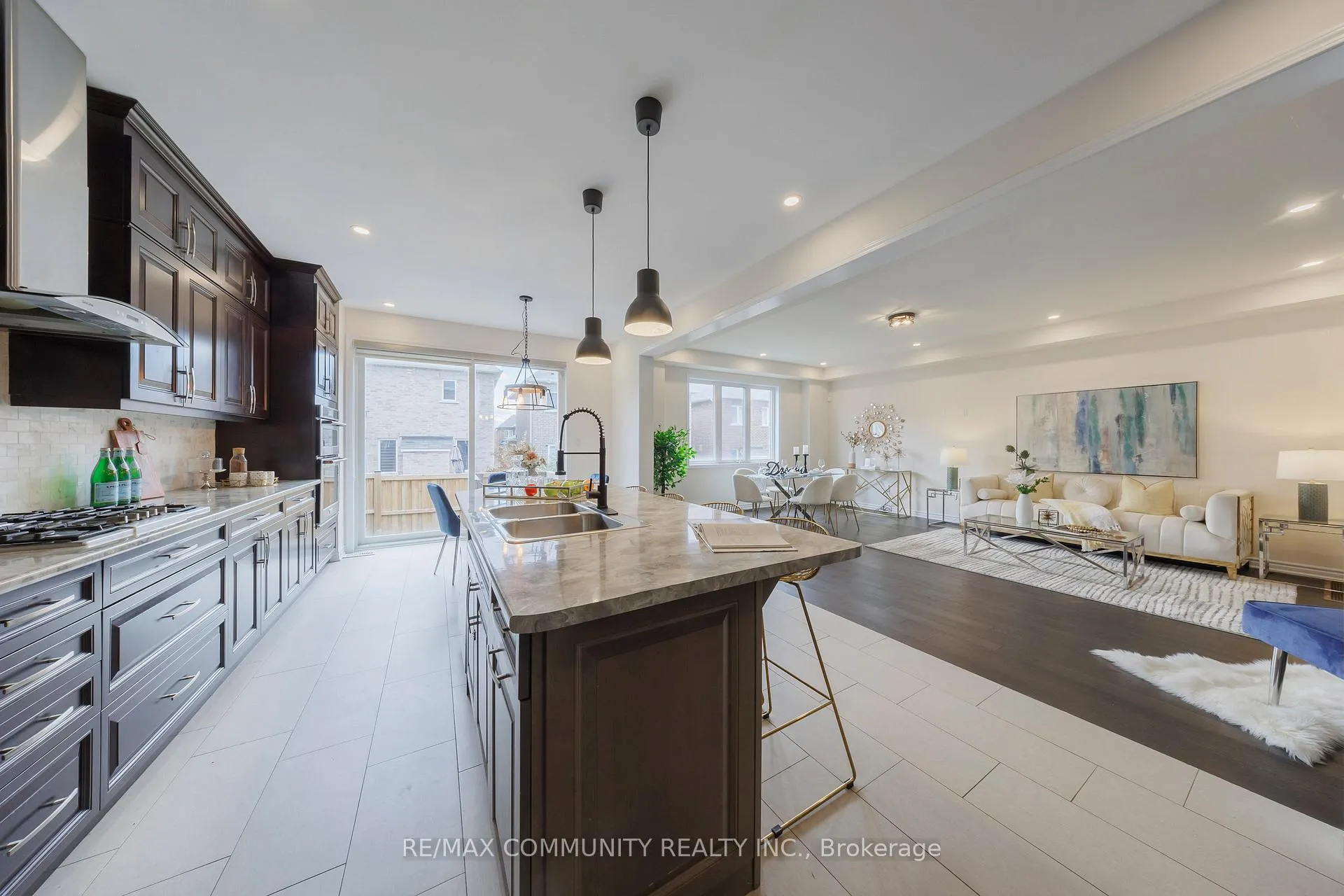 Photo 21 of 1009 Dragonfly Avenue, Pickering, Rural Pickering — HOMEH