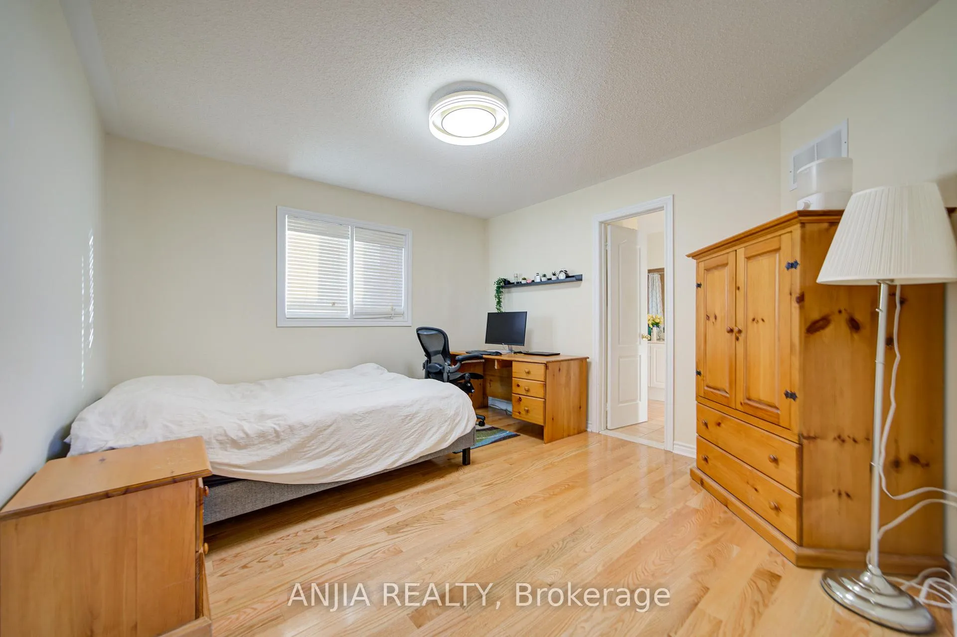 Photo 33 of 54 Rouge Bank Drive, Markham, Legacy — HOMEH