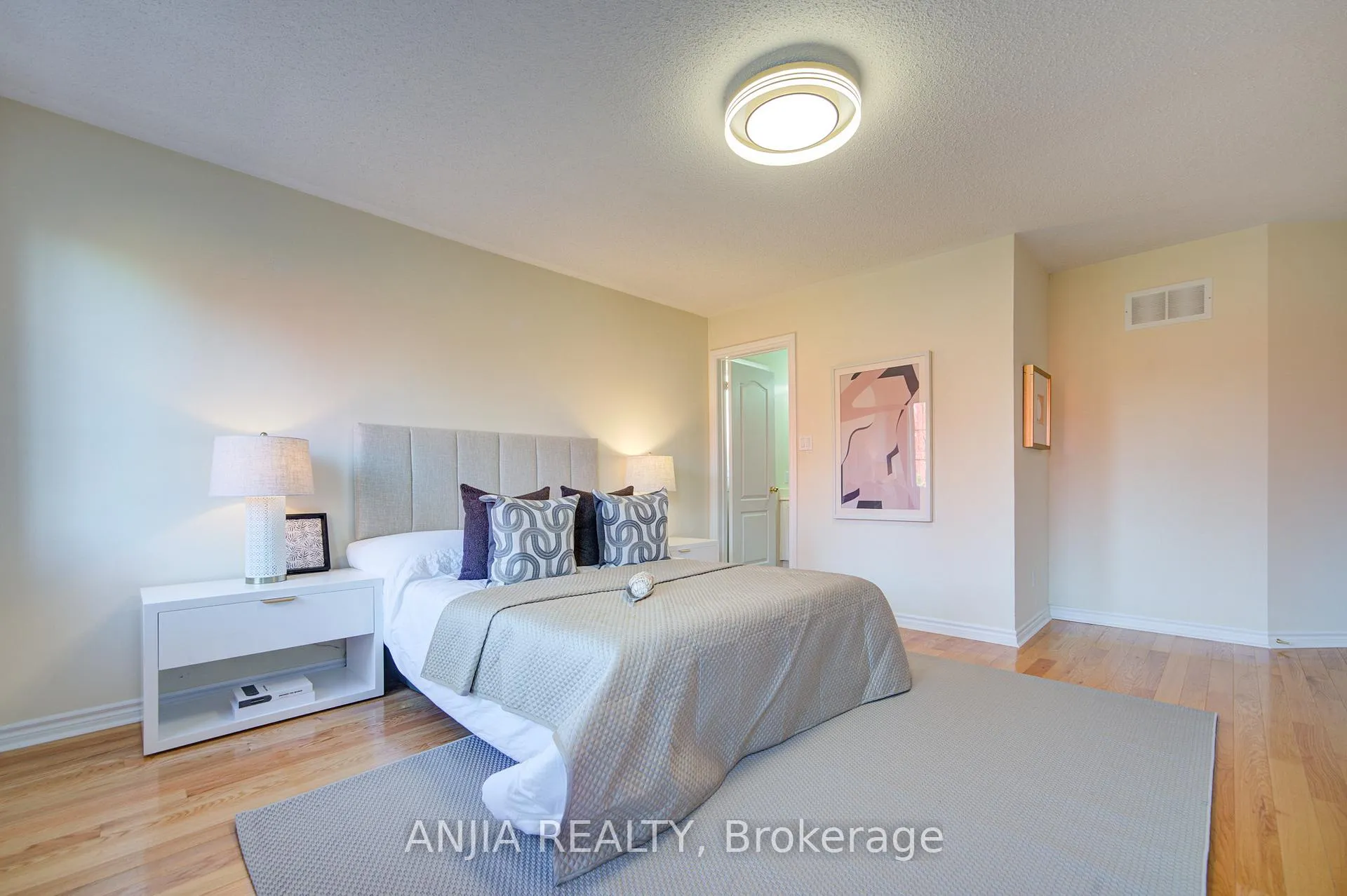 Photo 38 of 54 Rouge Bank Drive, Markham, Legacy — HOMEH
