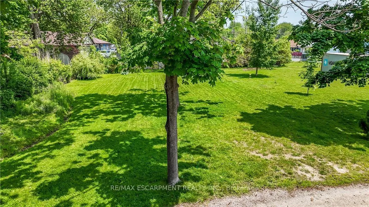 Photo 4 of 41 Lakeside Drive, Haldimand, Nanticoke — HOMEH