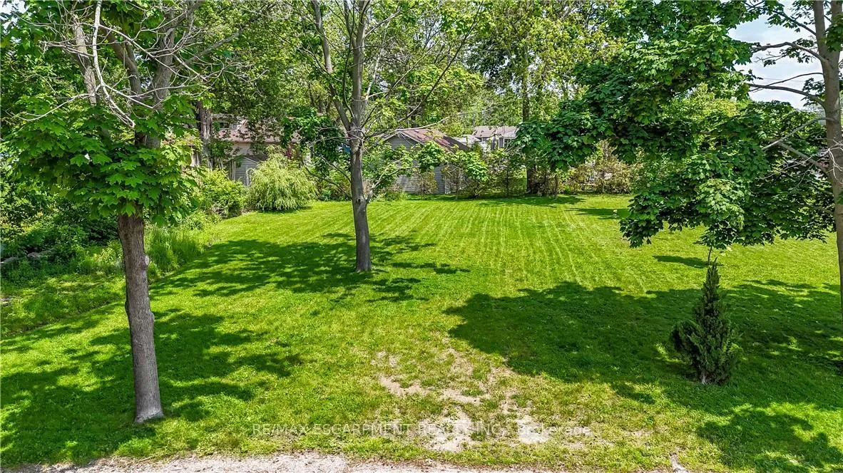 Photo 5 of 41 Lakeside Drive, Haldimand, Nanticoke — HOMEH