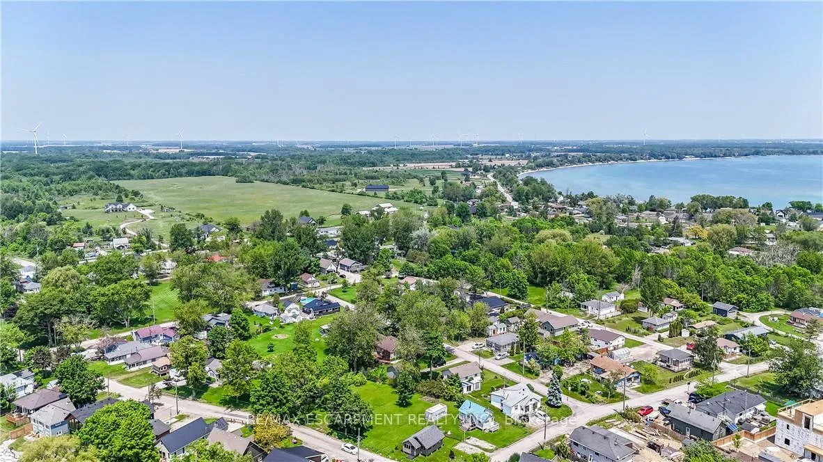 Photo 12 of 41 Lakeside Drive, Haldimand, Nanticoke — HOMEH