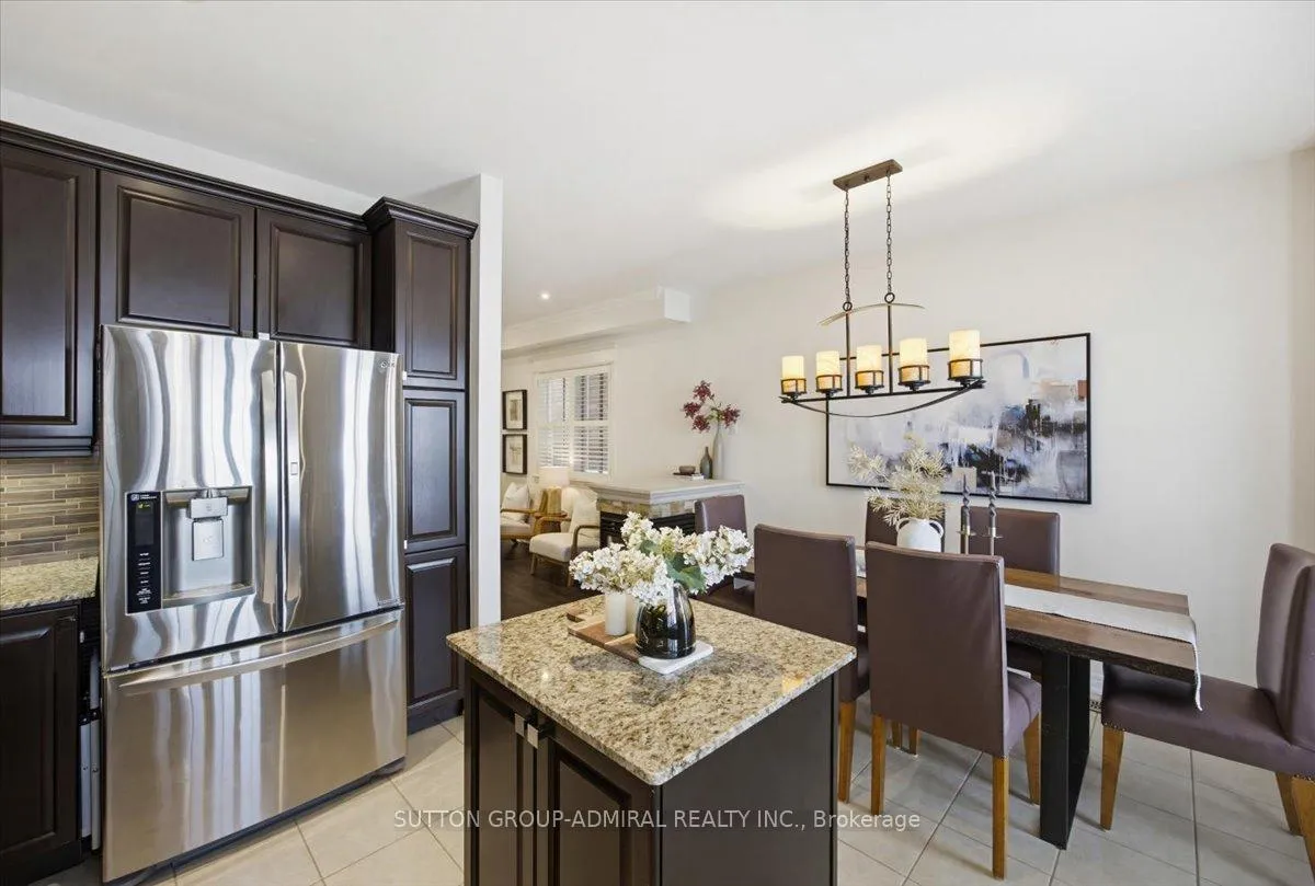 Photo 16 of 68 Southvale Drive, Vaughan, Patterson — HOMEH