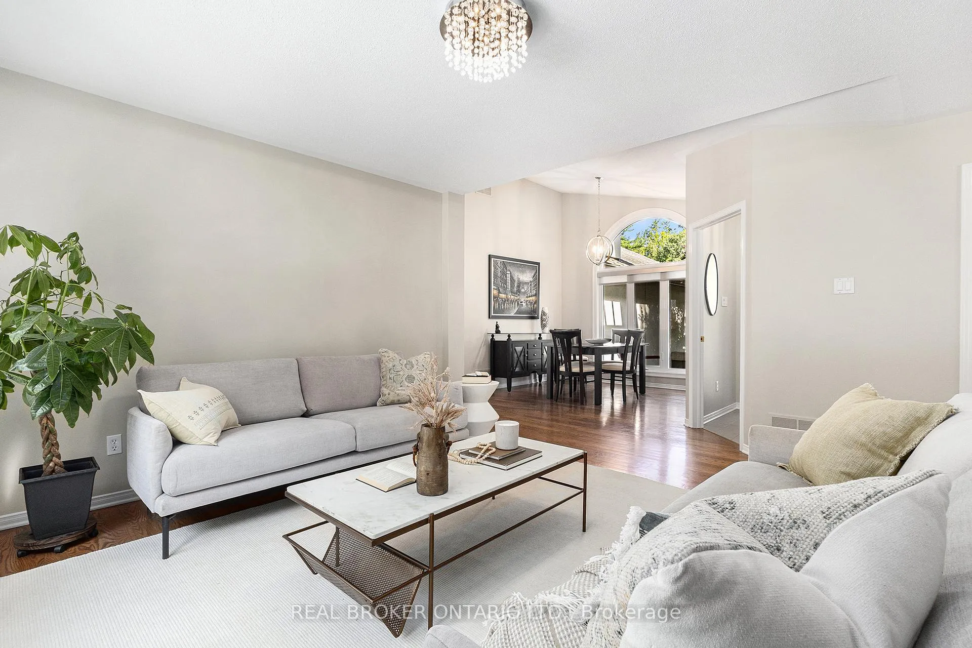 Photo 5 of 3617 Delson Drive, Ottawa, Navan — HOMEH