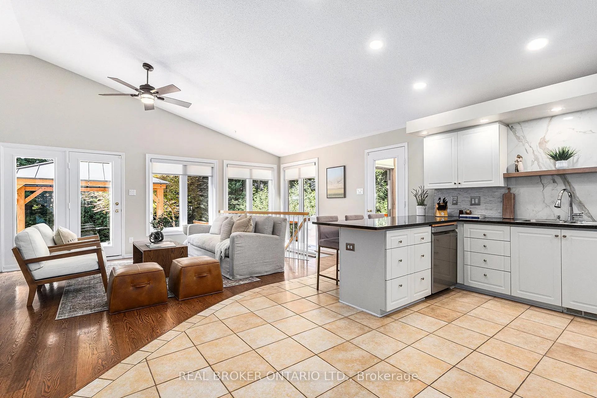 Photo 12 of 3617 Delson Drive, Ottawa, Navan — HOMEH