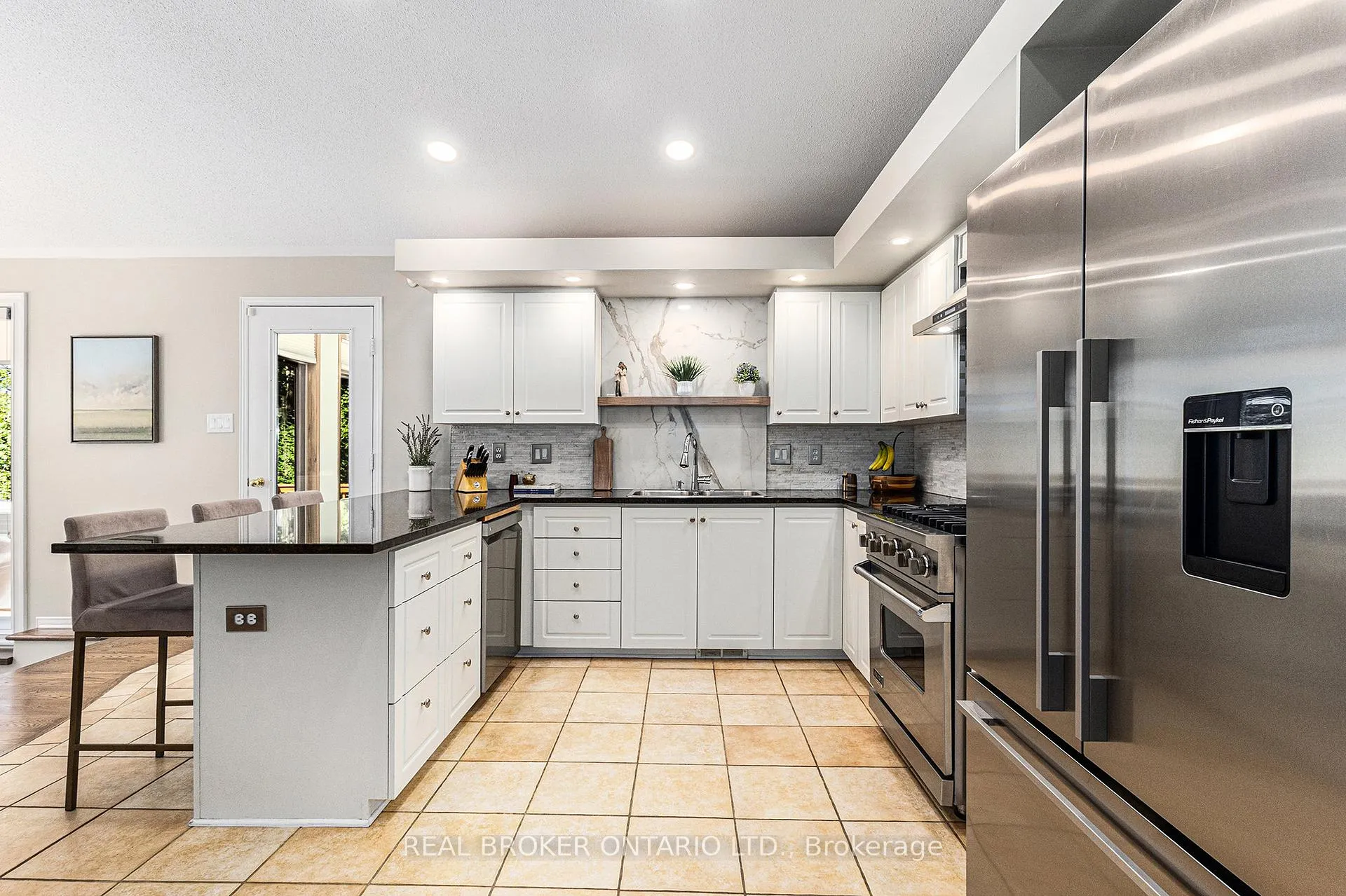 Photo 13 of 3617 Delson Drive, Ottawa, Navan — HOMEH