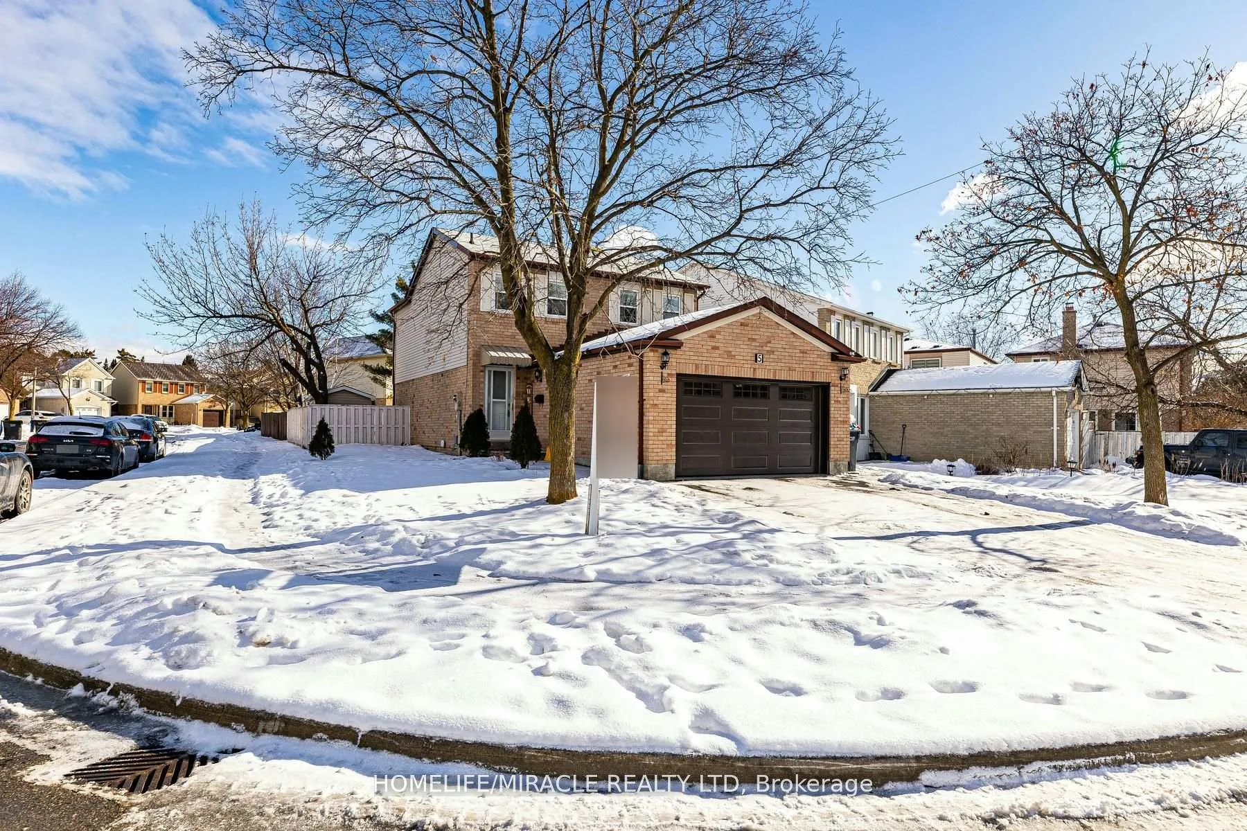 Photo 1 of 5 Nemo Crescent N, Brampton, Westgate — HOMEH