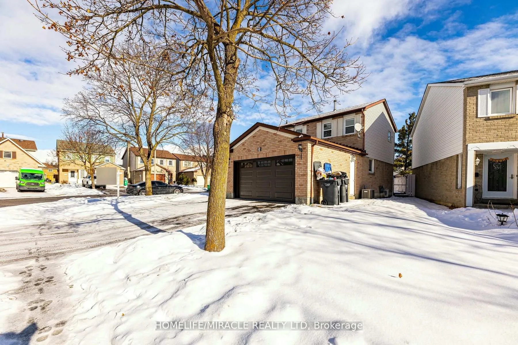 Photo 3 of 5 Nemo Crescent N, Brampton, Westgate — HOMEH