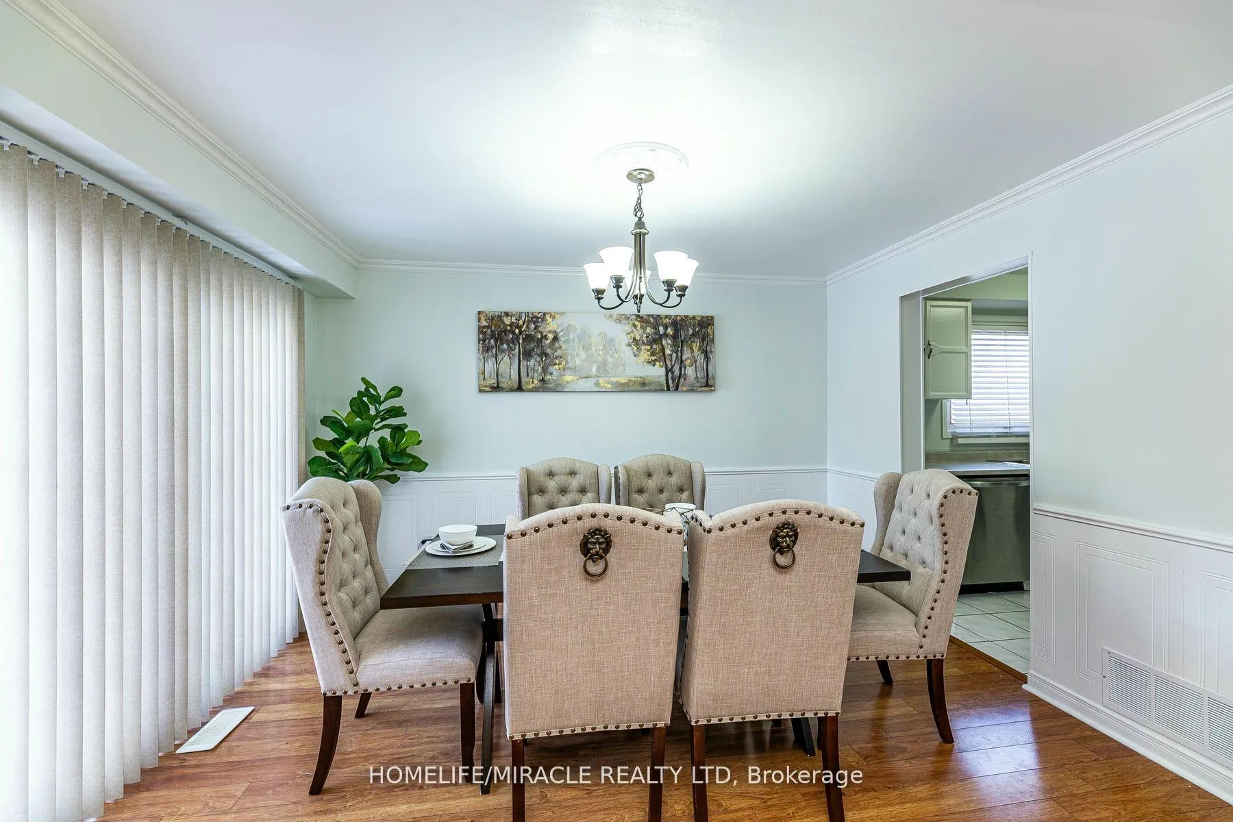 Photo 9 of 5 Nemo Crescent N, Brampton, Westgate — HOMEH