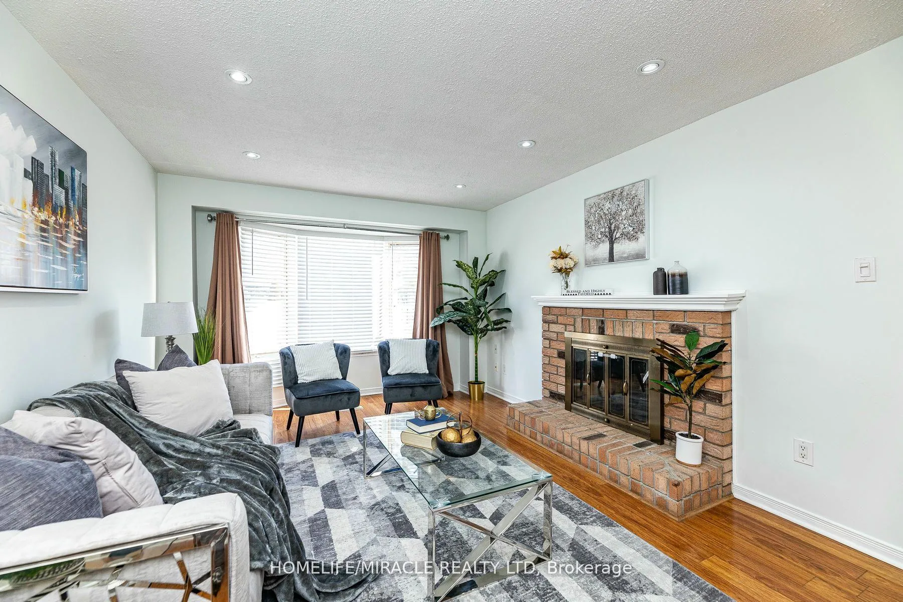 Photo 14 of 5 Nemo Crescent N, Brampton, Westgate — HOMEH