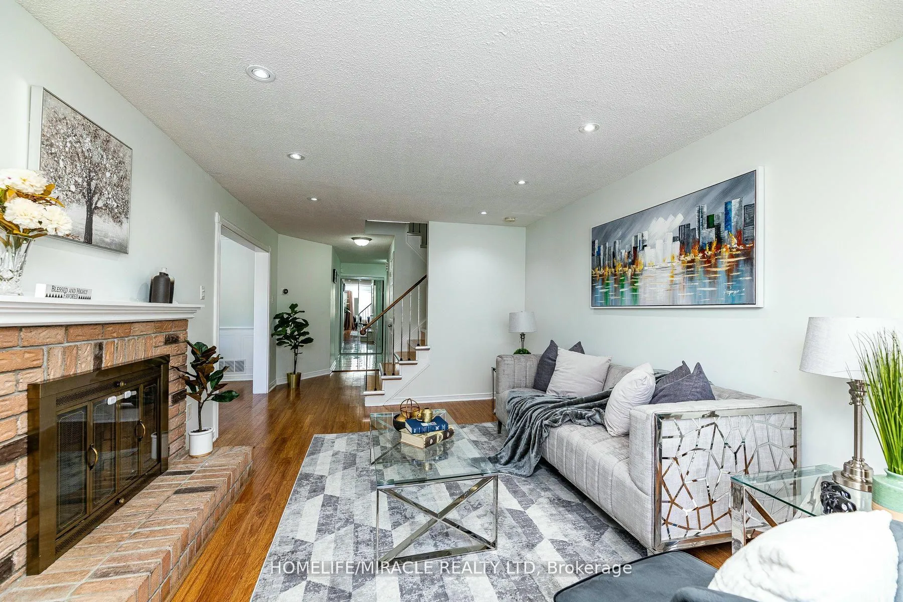 Photo 17 of 5 Nemo Crescent N, Brampton, Westgate — HOMEH