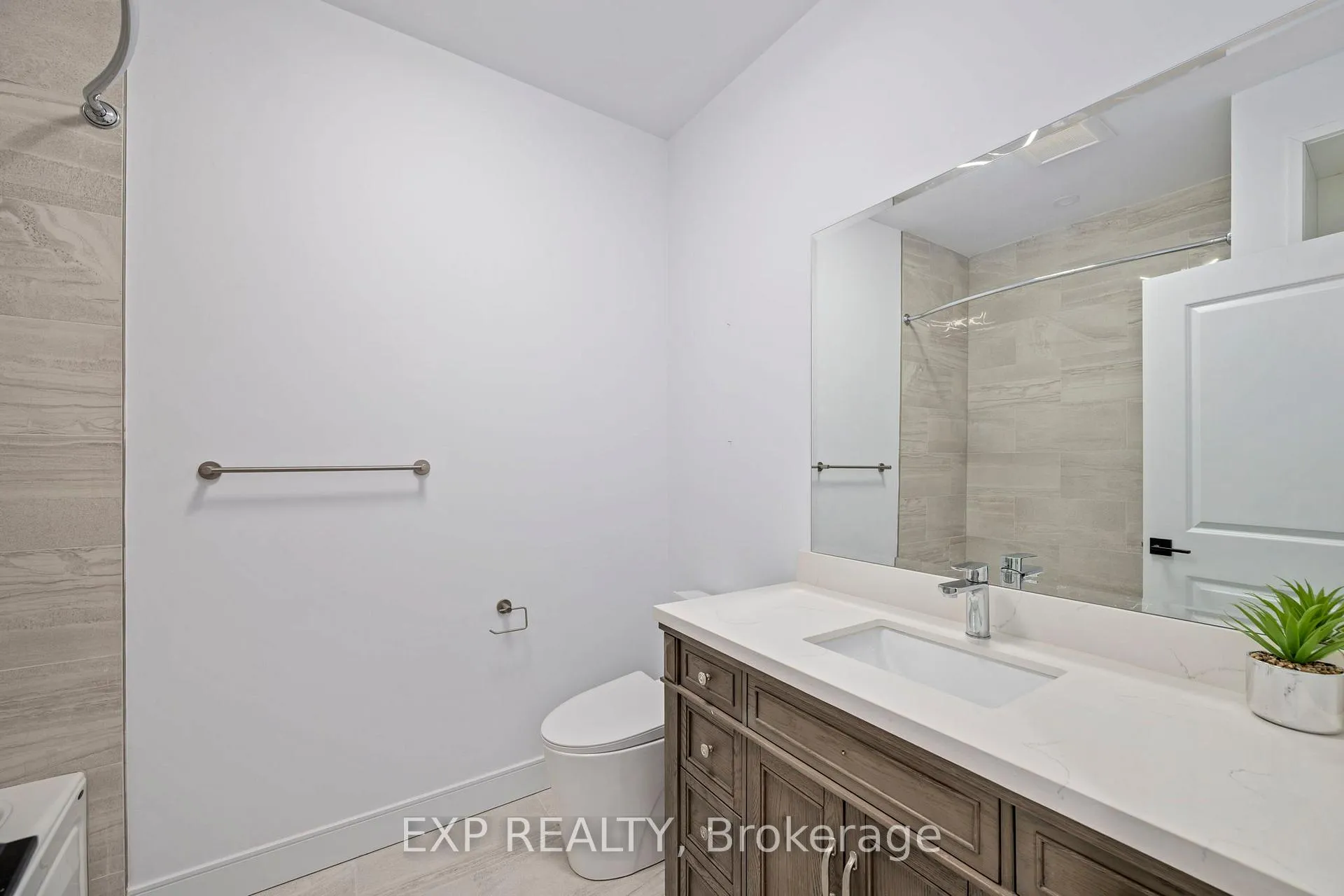 Photo 34 of 191 Queen Street, Middlesex Centre, Komoka — HOMEH